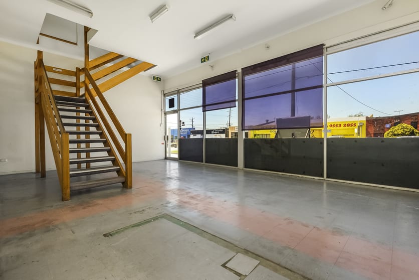 Click to view all images 41 Roberna Street Moorabbin VIC 3189 - Image 1
