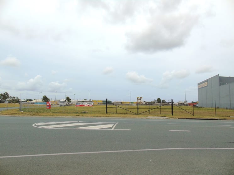 2 Kumar Close Paget QLD 4740 - Image 1