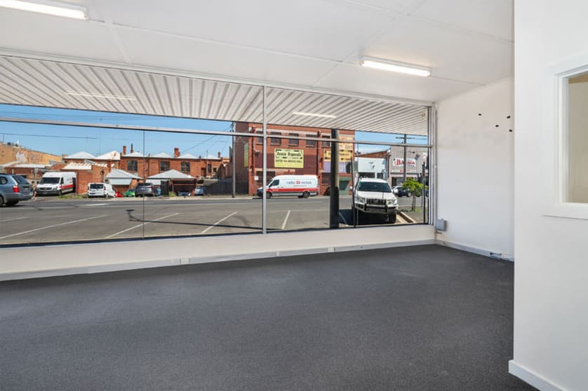 Click to view all images 73 Curtis Street Ballarat Central VIC 3350 - Image 3