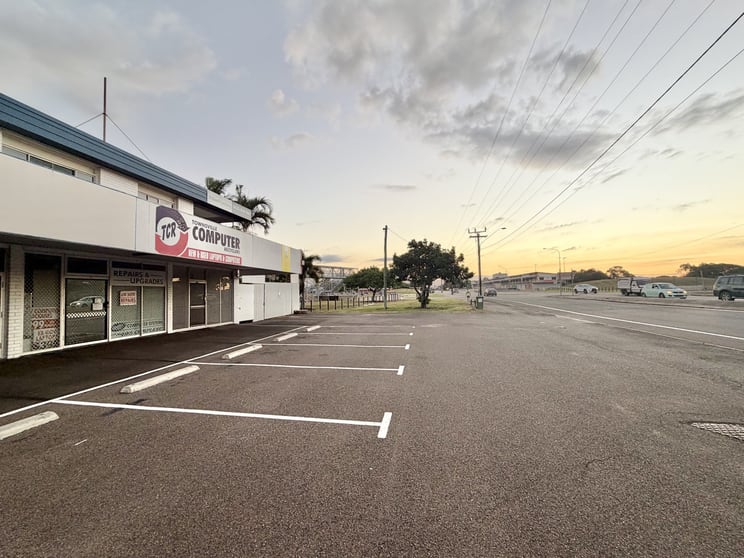 2 Railway Avenue Railway Estate QLD 4810 - Image 2