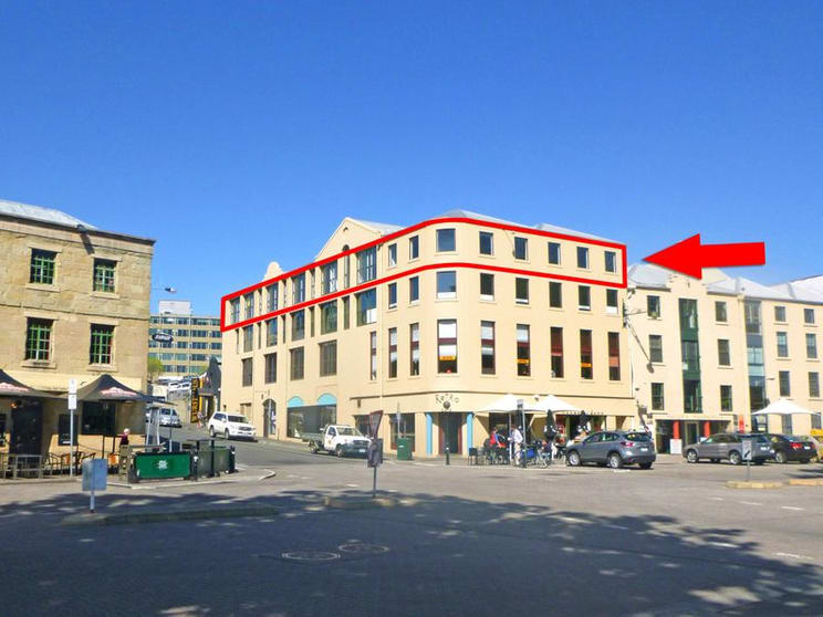 Click to view all images Suite 19, 31-35 Salamanca Place Battery Point TAS 7004 - Image 1
