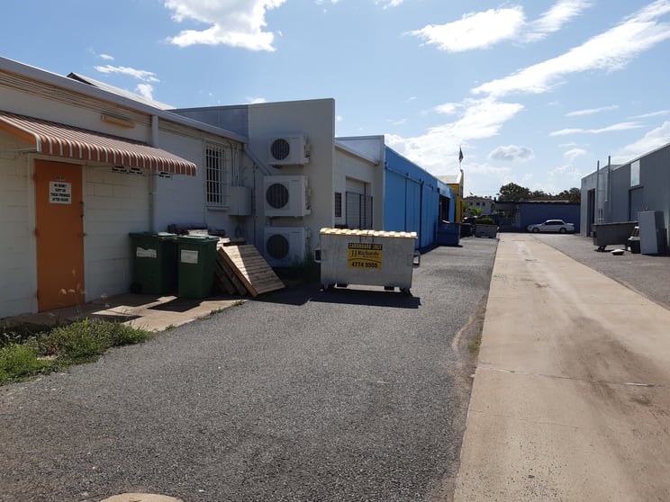 Click to view all images 15-17 Hammett Street Currajong QLD 4812 - Image 3