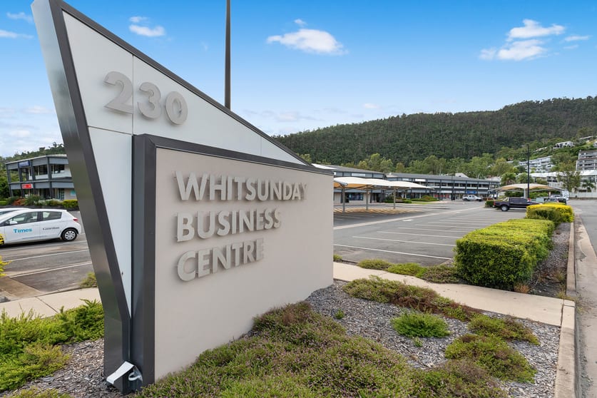 Click to view all images 16/228-230 Shute Harbour Road Cannonvale QLD 4802 - Image 3