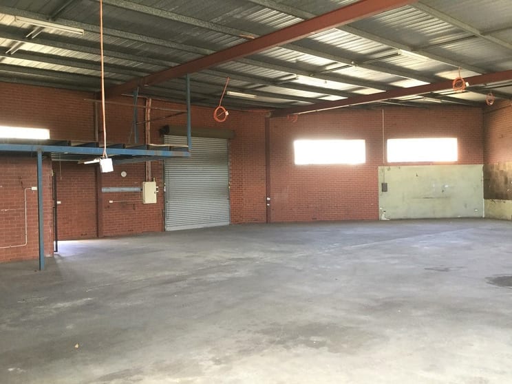 Click to view all images 6/2-14 Sheffield Road Welshpool WA 6106 - Image 2