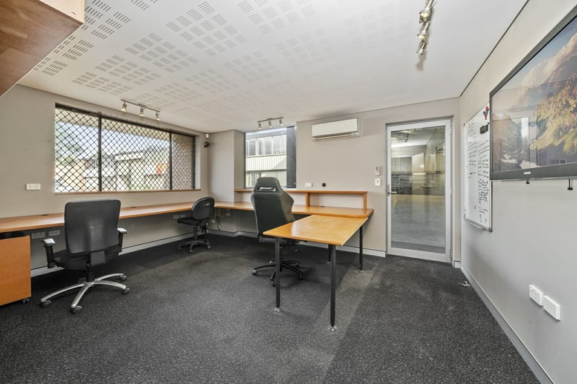 4/2 Forge Street Blacktown NSW 2148 - Image 2