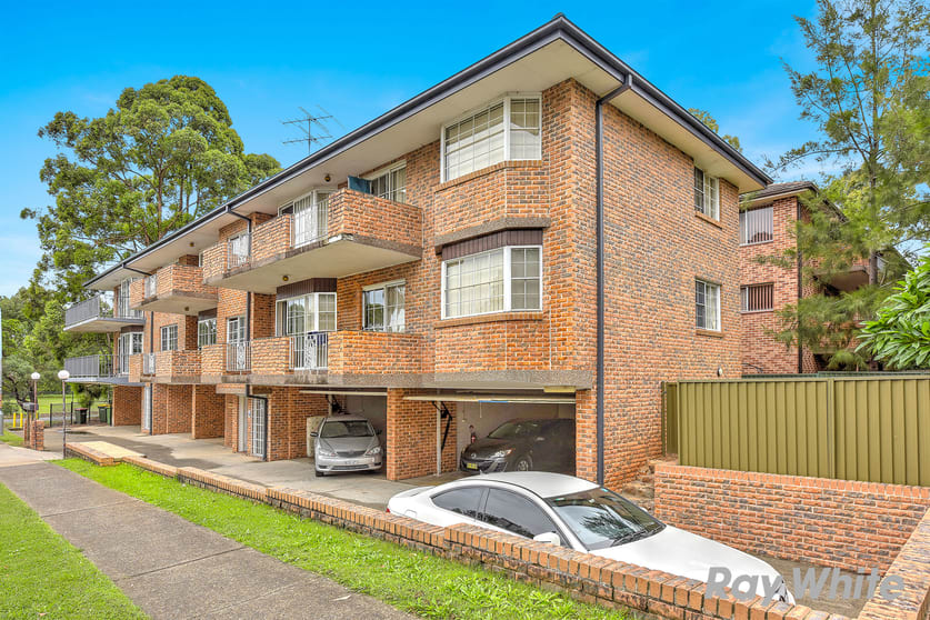 Click to view all images 1-5/35 Park Avenue Westmead NSW 2145 - Image 1
