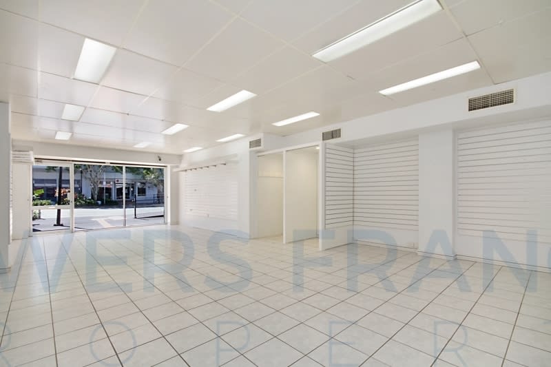 Click to view all images 30A Griffith Street Coolangatta QLD 4225 - Image 2