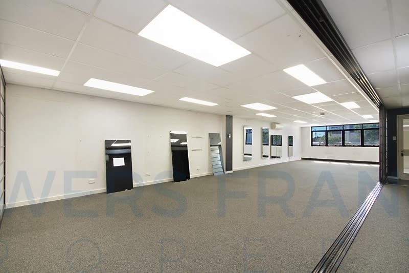 Click to view all images 30A Griffith Street Coolangatta QLD 4225 - Image 3