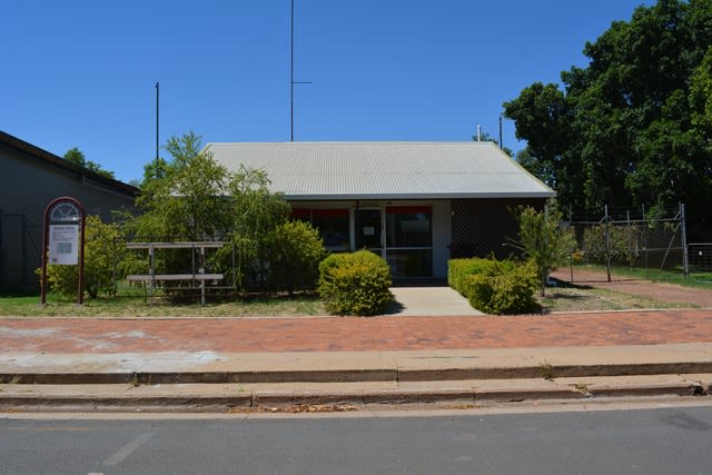 Click to view all images 133 Oak Street Barcaldine QLD 4725 - Image 1