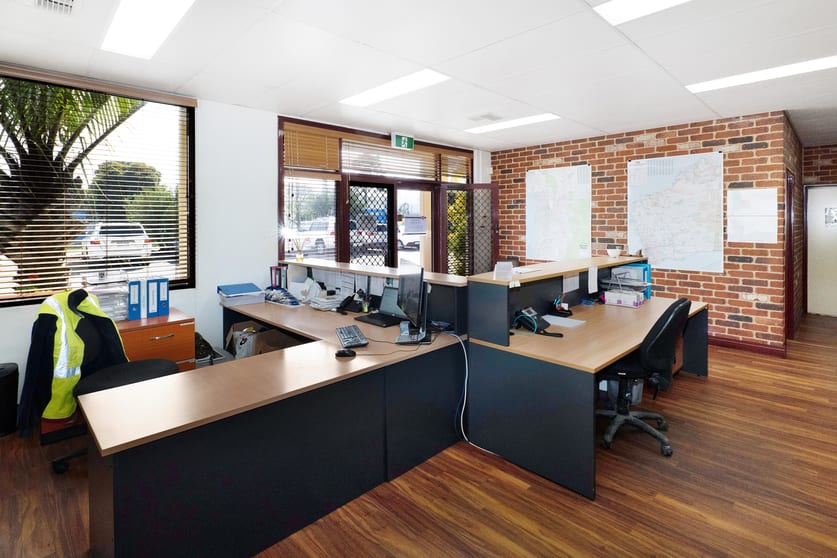 Click to view all images Unit 1 40 Canvale Road Canning Vale WA 6155 - Image 3