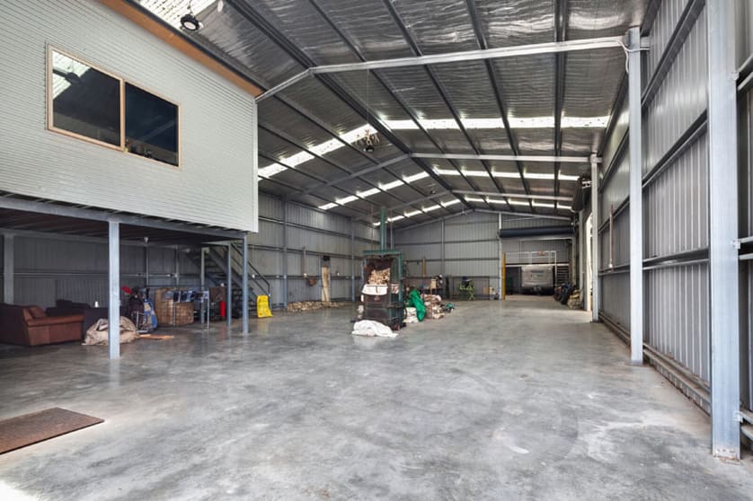 Click to view all images 10 Stonepark Road Delacombe VIC 3356 - Image 3