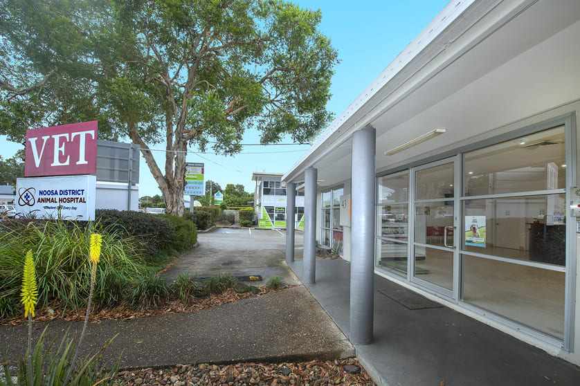 Click to view all images Unit 3/41-43 Rene Street Noosaville QLD 4566 - Image 2