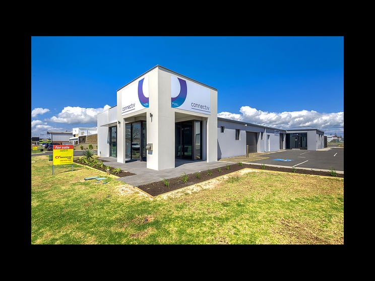 7 Stuart Street Bunbury WA 6230 - Image 2