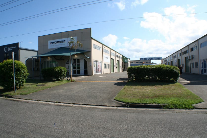 Unit 2/128-130 Lyons Street Bungalow QLD 4870 - Image 1