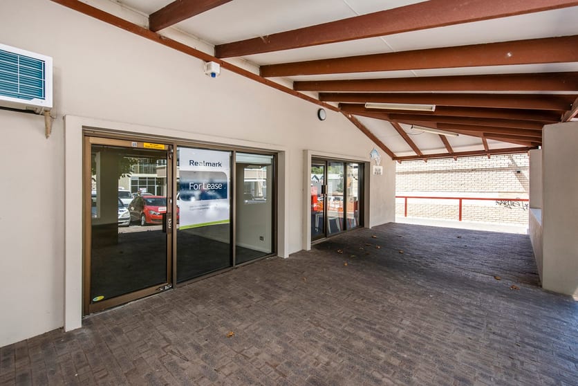Click to view all images 18/155 Canning Highway East Fremantle WA 6158 - Image 2