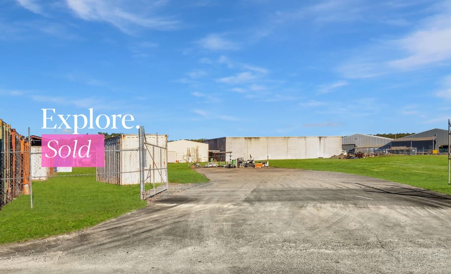 Click to view all images 4 Lester Hansen Street Mackay QLD 4740 - Image 1