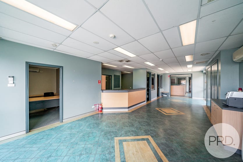 Click to view all images 4 Mortimer Place Wagga Wagga NSW 2650 - Image 3