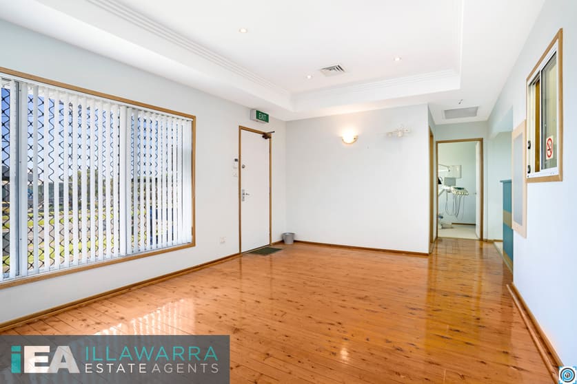 Click to view all images 102 Shellharbour Road Warilla NSW 2528 - Image 3