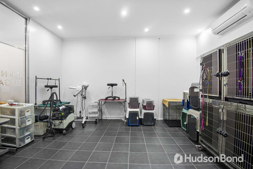 Click to view all images 2/110 James Street Templestowe VIC 3106 - Image 3