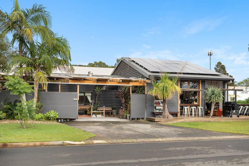 Click to view all images 2/18 Acacia Street Byron Bay NSW 2481 - Image 1