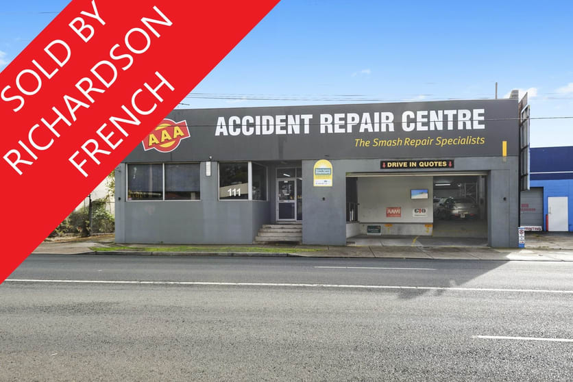 Click to view all images 111 Highbury Road & 1 Lytton Street Burwood VIC 3125 - Image 1