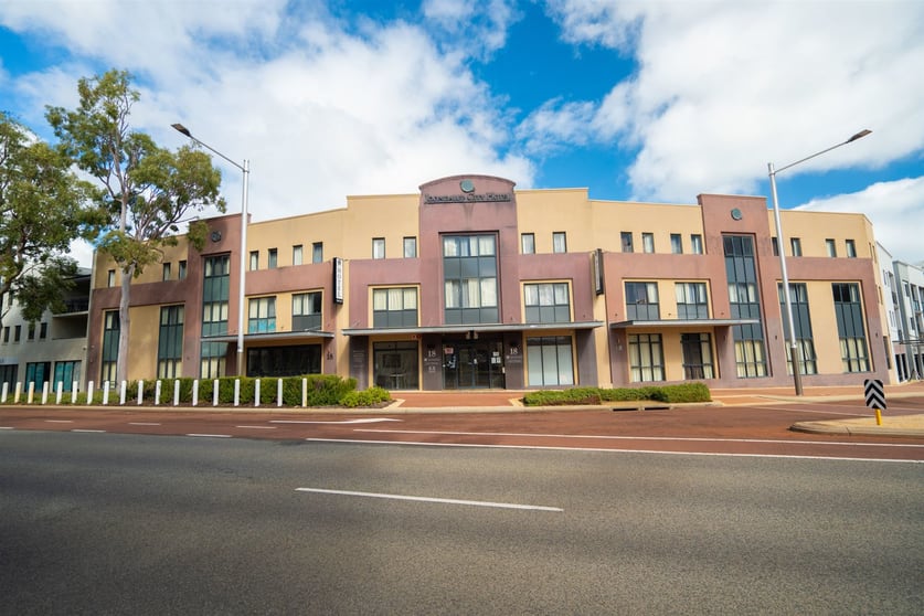Click to view all images 18 Grand Boulevard Joondalup WA 6027 - Image 1