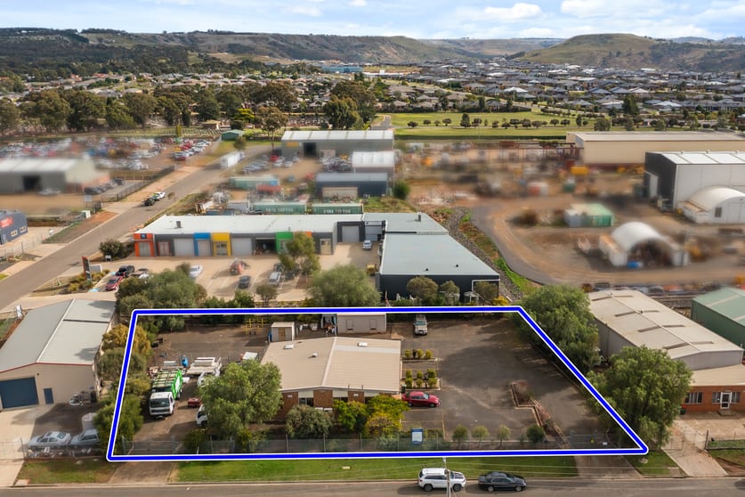 Click to view all images 15-19 Hillside Street Maddingley VIC 3340 - Image 1