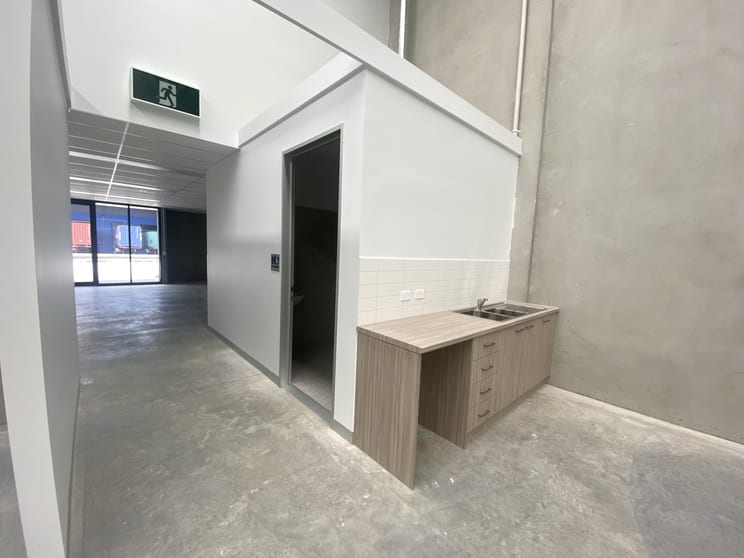 Click to view all images 28-52 Smeaton Avenue Dandenong South VIC 3175 - Image 3