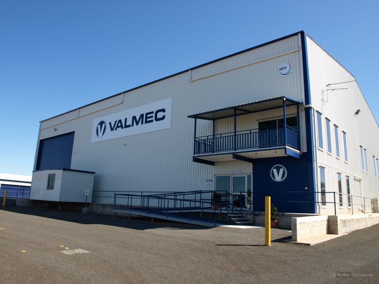 Click to view all images 61-63 Spencer Street Roma QLD 4455 - Image 3