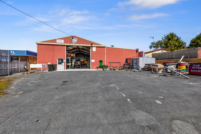 Workshop and Office/25-27 Stony Rise Road Quoiba TAS 7310 - Image 3