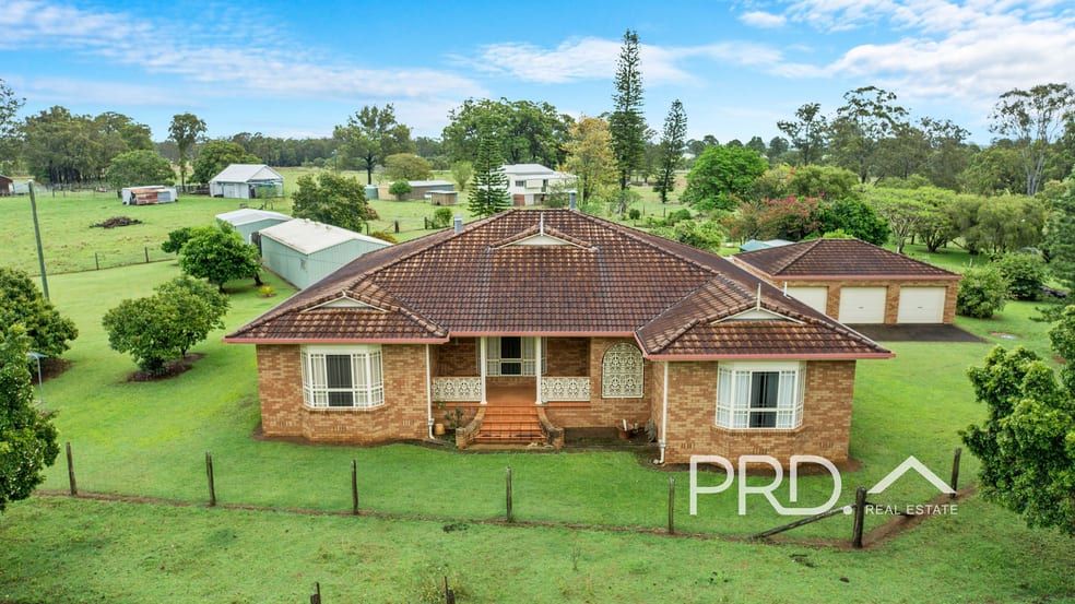 Click to view all images 215 Eatonvale Road Tinana QLD 4650 - Image 3