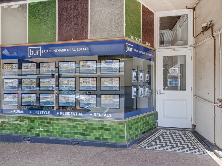 Click to view all images 100 Main Street Rutherglen VIC 3685 - Image 2