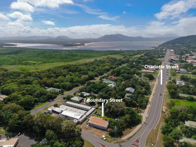 Click to view all images 7 Boundary Street Cooktown QLD 4895 - Image 1