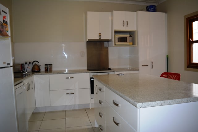Click to view all images 73-75 Shamrock Street Blackall QLD 4472 - Image 3