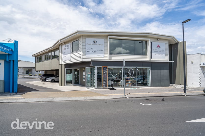 Click to view all images 15 Franklin Street Lindisfarne TAS 7015 - Image 1