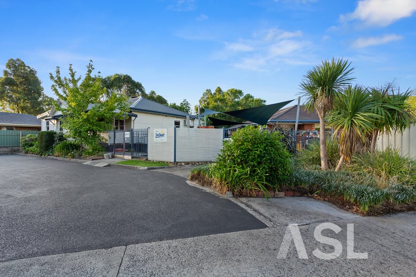 Click to view all images 17 Jenola Parade Wantirna South VIC 3152 - Image 1