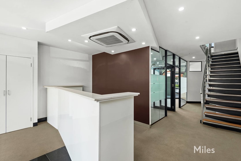 Click to view all images 146 Upper Heidelberg Road Ivanhoe VIC 3079 - Image 1
