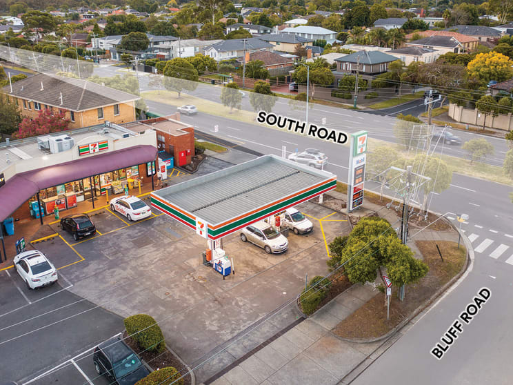 Shop 12/507-533 Bluff Road Hampton VIC 3188 - Image 2
