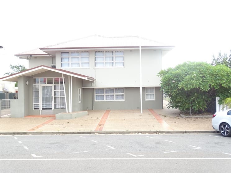 Click to view all images 8 Herbert Street Bowen QLD 4805 - Image 3