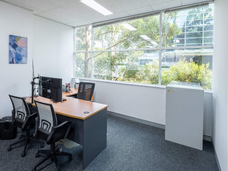 Click to view all images G.07/25 Solent Circuit Norwest NSW 2153 - Image 2