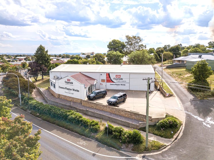 6 Lynch Street Cowra NSW 2794 - Image 1