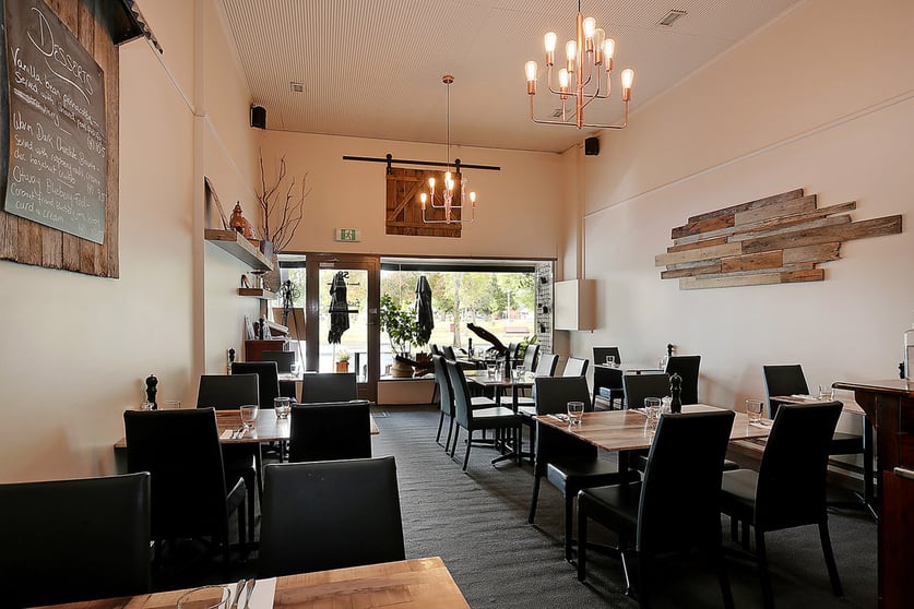 Click to view all images 58 Murray Street Colac VIC 3250 - Image 3