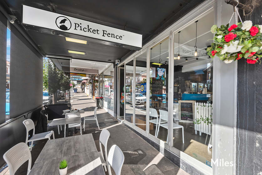 Click to view all images 236 Lower Heidelberg Road Ivanhoe East VIC 3079 - Image 1