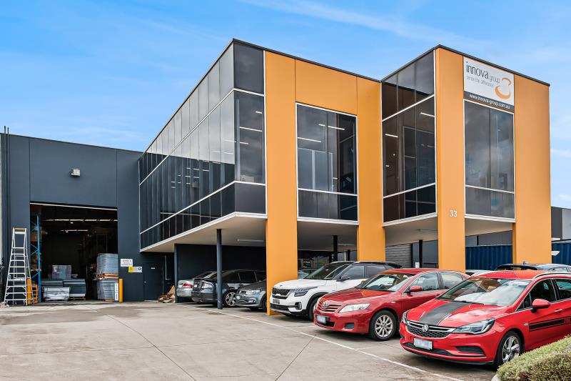 Click to view all images 33 Marni Street Dandenong South VIC 3175 - Image 1
