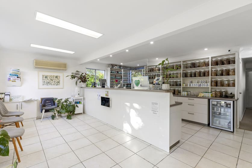 Click to view all images 35 Mary Street Noosaville QLD 4566 - Image 2