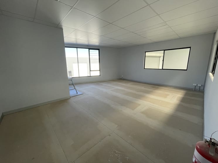 Click to view all images 59/Lot 8 Distribution Court Arundel QLD 4214 - Image 3