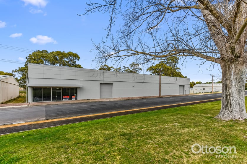 Click to view all images 48 MacDonnell Street Naracoorte SA 5271 - Image 1