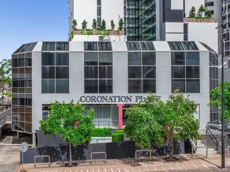 Click to view all images 16 & 17/10 Benson Street Toowong QLD 4066 - Image 1