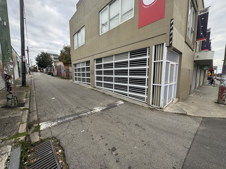 2C Balgonie Place Northcote VIC 3070 - Image 2