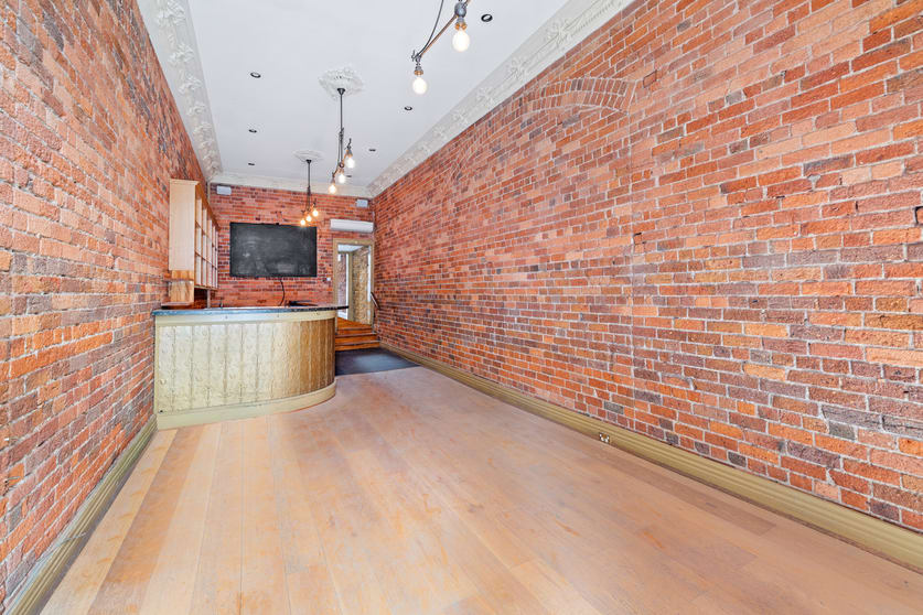 Click to view all images 129 Auburn Road Hawthorn VIC 3122 - Image 2